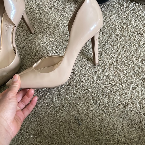 Heels - Picture 3 of 9